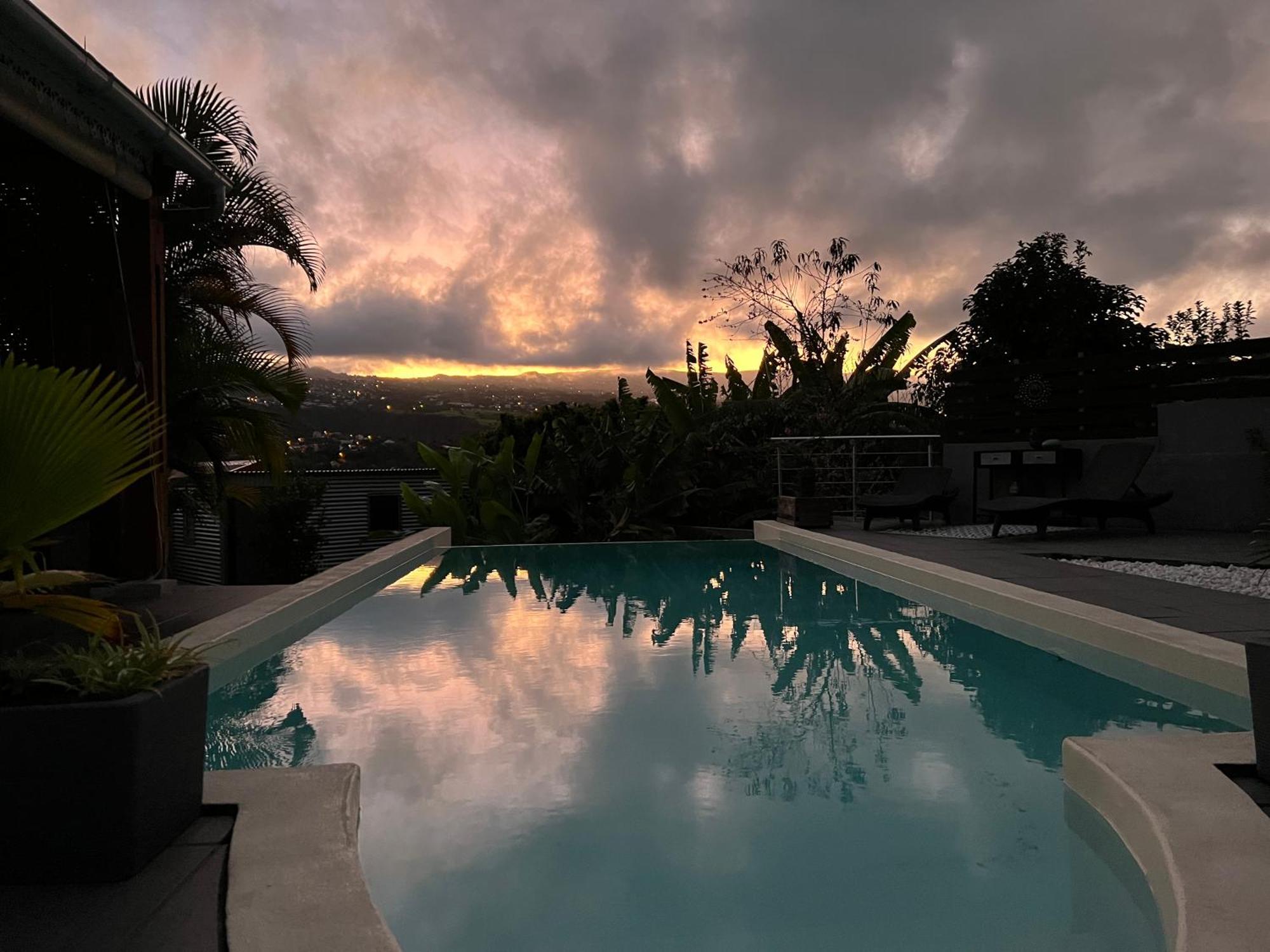 Villa Ti Moon, Entre Deux, Piscine Dış mekan fotoğraf